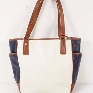 Coach White Navy 100% Leather Shoulder Handbag